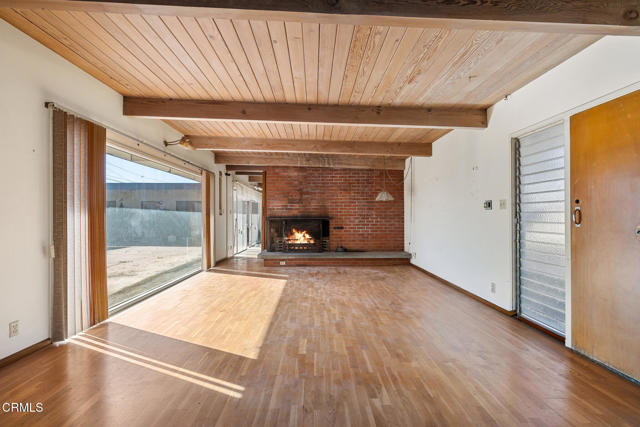 Detail Gallery Image 2 of 15 For 630 W Roderick Ave, Oxnard,  CA 93030 - 3 Beds | 2 Baths