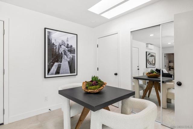 252 E Ocotillo Ave., Palm Springs CA: https://media.crmls.org/mediaz/86f36cf3-aab9-4d8a-a7bf-b0539c40d9be.jpg