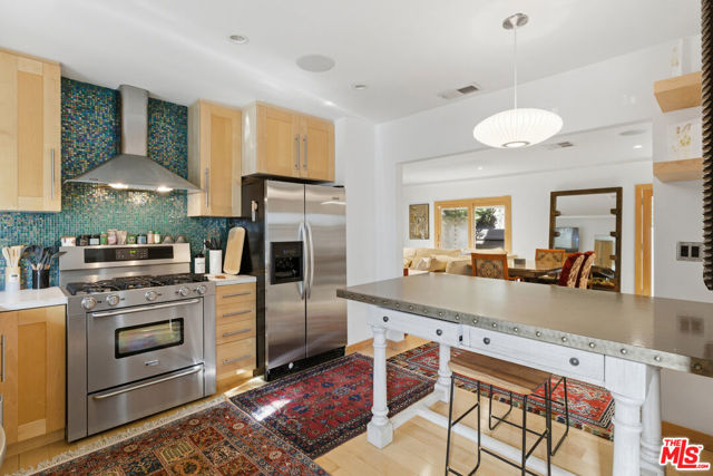 837 Westmount Drive, West Hollywood CA: https://media.crmls.org/mediaz/86f5c526-9373-4d7a-80a1-19e48ba20bae.jpg