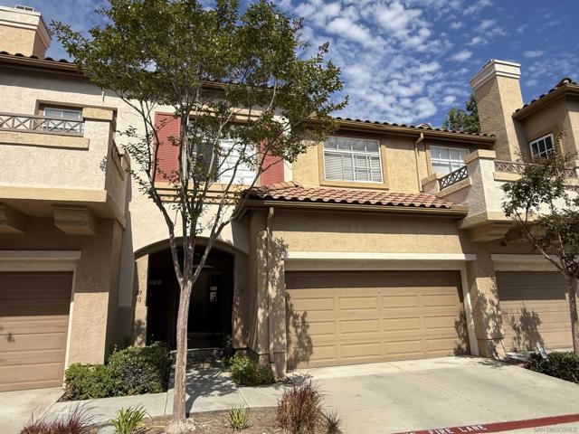 12530 Heatherton Ct, San Diego CA: https://media.crmls.org/mediaz/86f93d2d-d7a1-4dfe-bc7d-8cd644d5e215.jpg