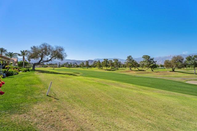36 Colonial Drive, Rancho Mirage CA: https://media.crmls.org/mediaz/86fa5042-43f8-45f5-8044-f4289228defe.jpg