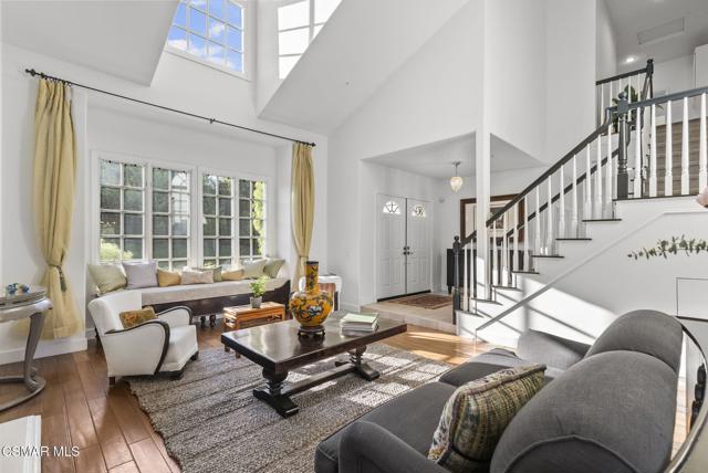 29845 Vista Del Arroyo, Agoura Hills CA: https://media.crmls.org/mediaz/86fb0ea1-93ff-45ff-81e9-628b07d78108.jpg