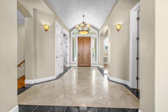 4116 Ashford Circle, Hollister CA: https://media.crmls.org/mediaz/86fb0f08-c938-413b-8581-dd6638dbf570.jpg