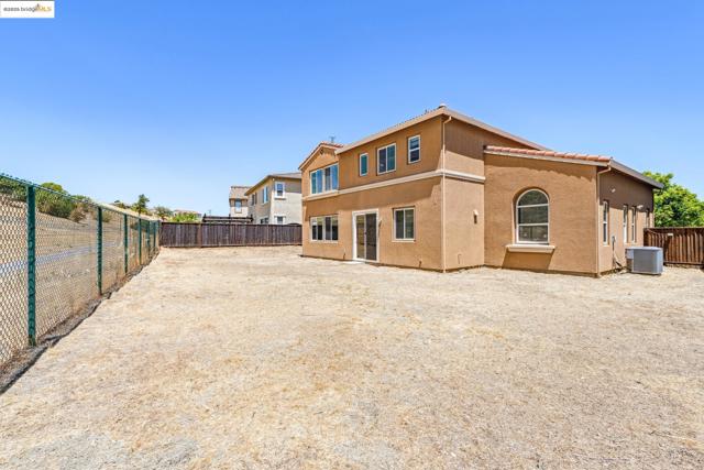 4576 Benton St, Antioch CA: https://media.crmls.org/mediaz/86fb69be-84dc-451f-a637-51c55f9b6474.jpg