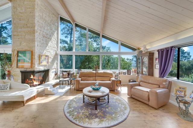 6 Stratford Place, Monterey CA: https://media.crmls.org/mediaz/86fd305b-bcd5-4ce0-bcf2-dd87daa84665.jpg