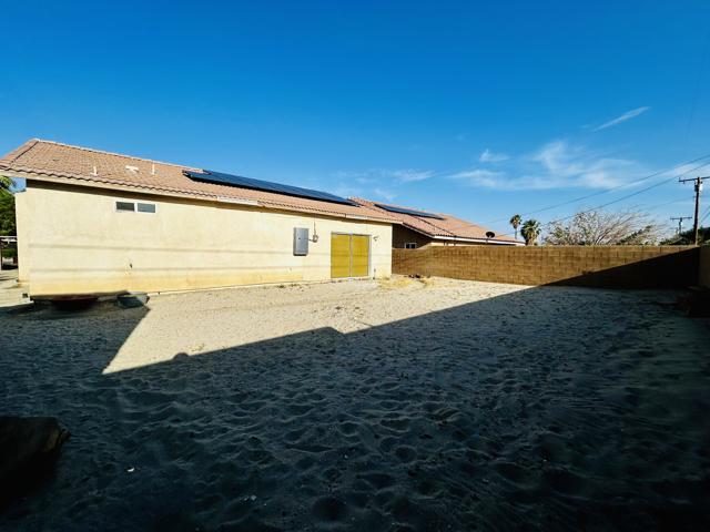 13569 Caliente Drive, Desert Hot Springs CA: https://media.crmls.org/mediaz/86fecb4c-87ef-4624-a662-c9383606f5cd.jpg