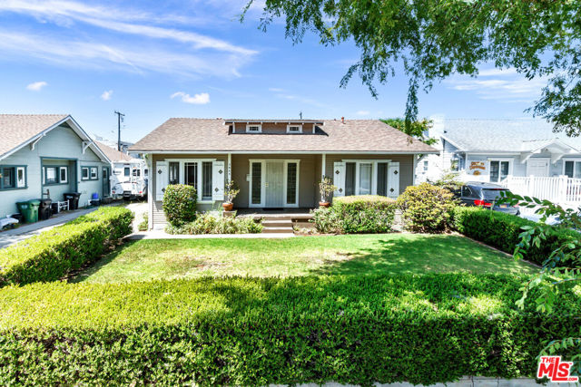 3845 COLLEGE Avenue photo 4