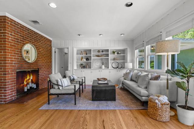 4040 Valente Court, Lafayette CA: https://media.crmls.org/mediaz/87002efb-5b18-49c6-bf4f-9bd7e69a73bb.jpg