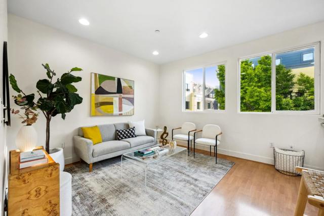 3812 Quail Drive, Palo Alto CA: https://media.crmls.org/mediaz/87017475-8cfd-411a-a440-539d428a093d.jpg