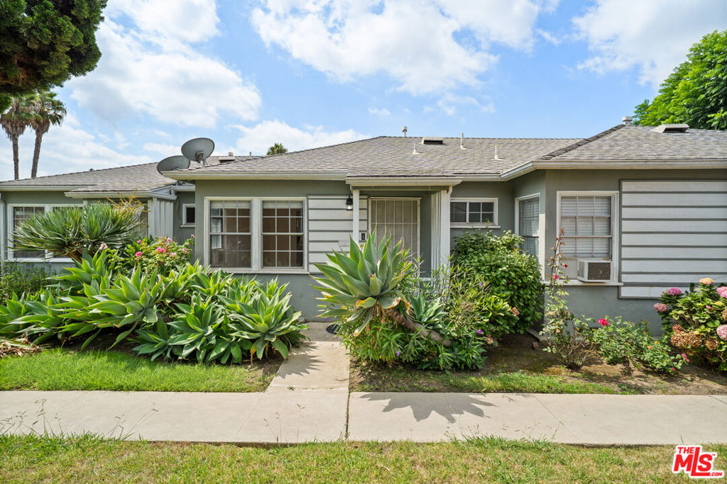 7109 Flight Avenue