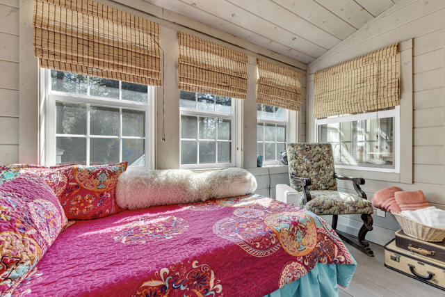 25585 Alderwood St Street, Idyllwild CA: https://media.crmls.org/mediaz/87019aed-f4c8-430f-bc6a-216488469362.jpg