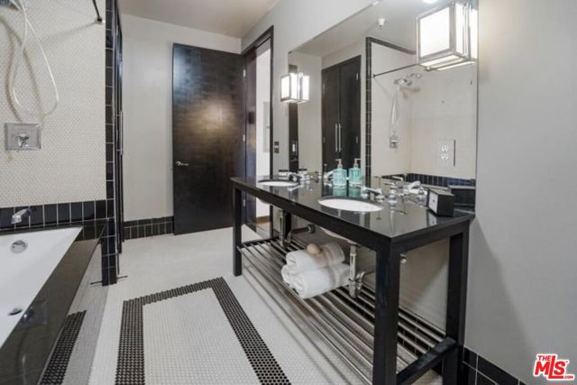 1645 Vine Street, Los Angeles CA: https://media.crmls.org/mediaz/8701f3ef-db1b-4f4d-98cc-af4f6db44e33.jpg