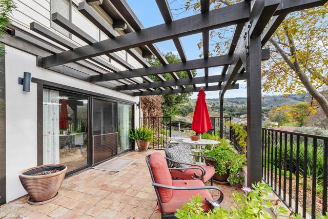 32423 Womsi Rd, Pauma Valley CA: https://media.crmls.org/mediaz/870213c3-7e3a-42ff-9ded-d91b8d071fe7.jpg