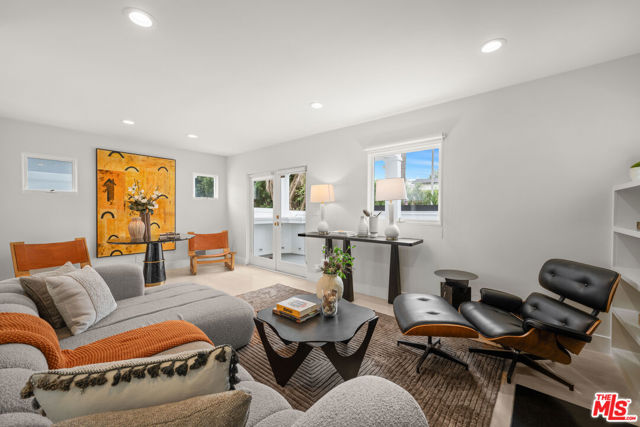 2332 Ocean Avenue photo 6