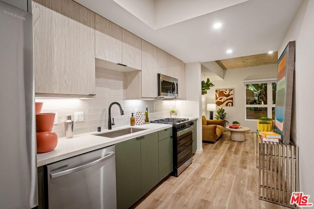 800 N Front Street #1322