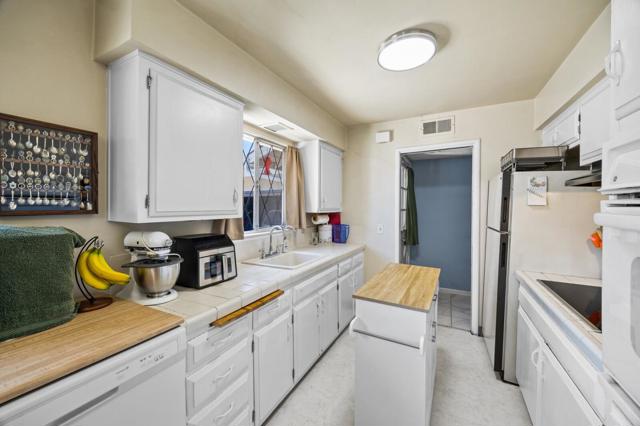 1809 Higdon Avenue, Mountain View CA: https://media.crmls.org/mediaz/870437cd-73b4-4314-9d4e-66be8e7b8146.jpg