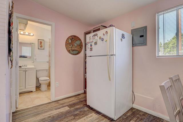 999 E Division St, National City CA: https://media.crmls.org/mediaz/87050771-2a8f-4179-8030-356e3cd7af30.jpg