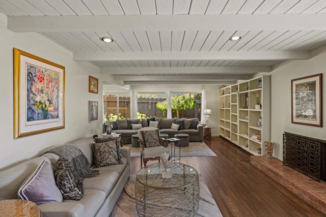 3483 Ocean Avenue, Carmel CA: https://media.crmls.org/mediaz/87053ddf-4608-4825-aa95-49a7d0a6f630.jpg