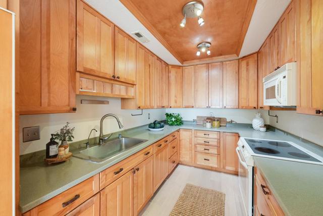 261 Sea Ridge Road, Aptos CA: https://media.crmls.org/mediaz/87054803-5a59-404f-b4ad-ff1f6cb5a422.jpg