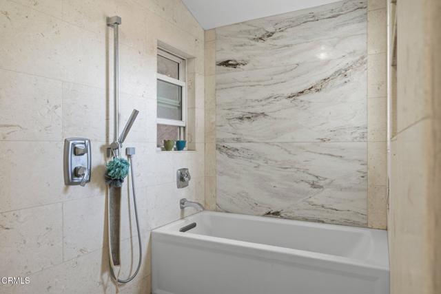 2325 Parkway Drive, Camarillo CA: https://media.crmls.org/mediaz/87060ce4-dd95-4809-9283-569bc5e95431.jpg