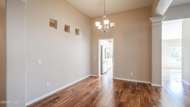 2210 Rutland Place, Thousand Oaks CA: https://media.crmls.org/mediaz/87065bef-031b-4efc-b880-f0bc66badbc9.jpg