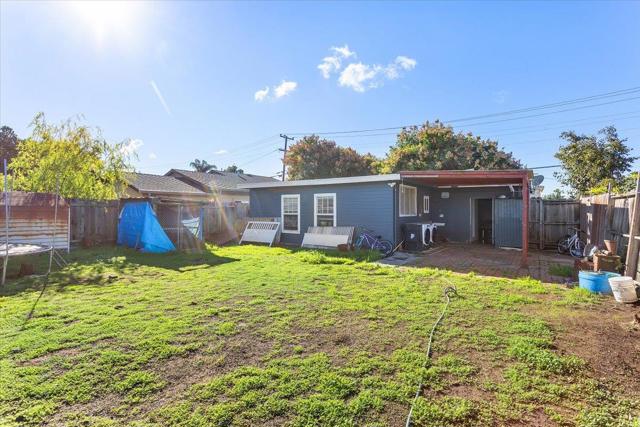 33834 9th Street, Union City CA: https://media.crmls.org/mediaz/8707120d-3d63-4696-ac61-f534daaa329c.jpg