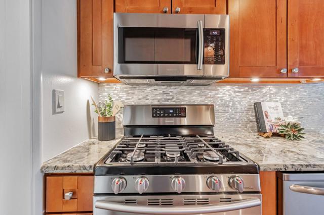 25 Overlake Court, Oakland CA: https://media.crmls.org/mediaz/8707a859-ae6a-45dd-8bca-3c6d8bd483a9.jpg