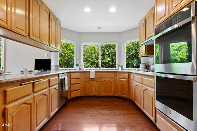 Detail Gallery Image 14 of 45 For 1480 Forest Knoll Dr, Oak Park,  CA 91377 - 4 Beds | 3 Baths