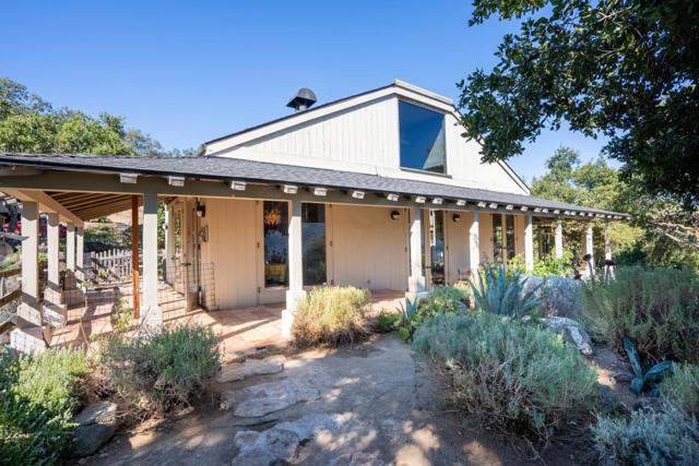 31 Asoleado Place, Carmel Valley CA: https://media.crmls.org/mediaz/87086d5e-1f5e-4f9f-b799-fe7432b8a9b5.jpg
