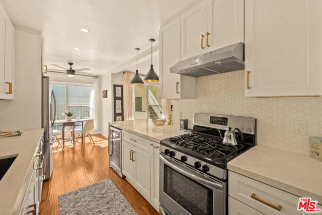 2621 Centinela Avenue, 17 photo 5