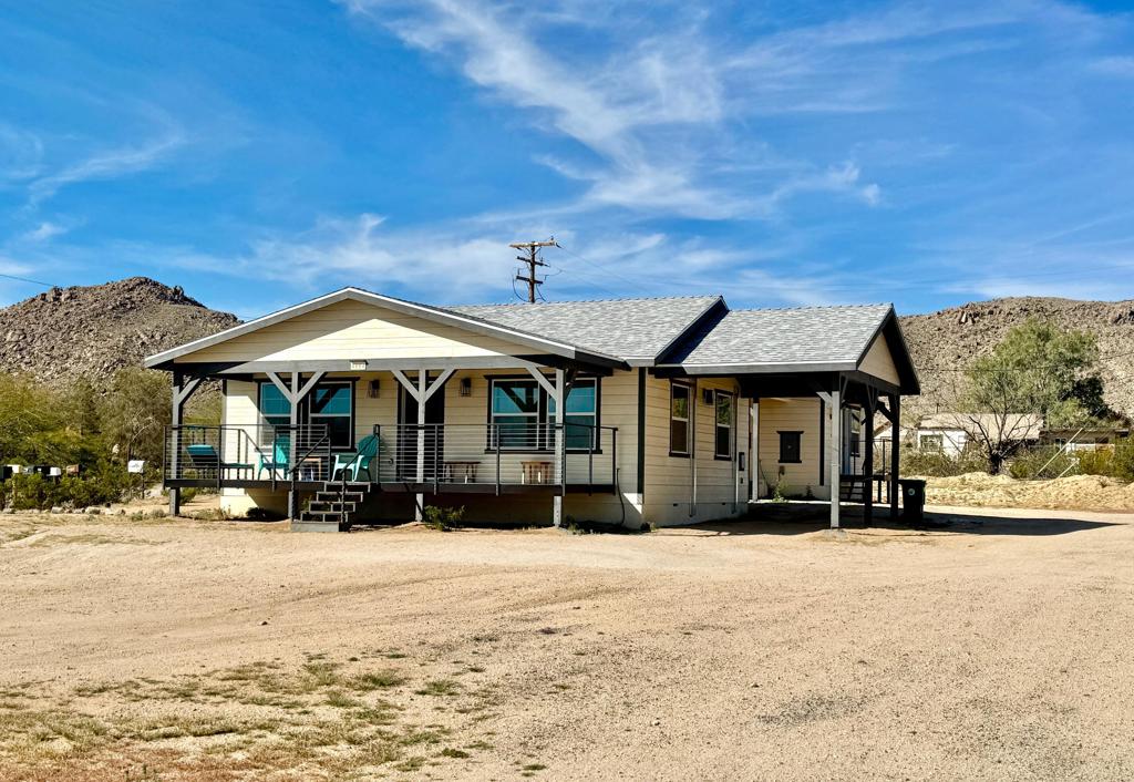 4884 Avenida Del Sol