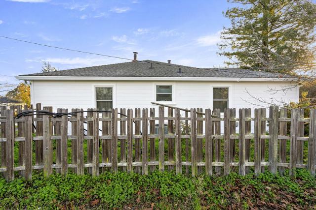 80 Hilltop Drive, San Carlos CA: https://media.crmls.org/mediaz/870a2591-c24e-4241-84b8-dd1149e3d40f.jpg