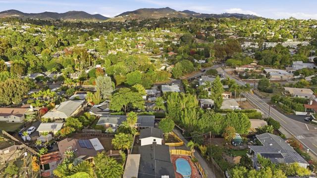 Detail Gallery Image 40 of 43 For 1019 Torole Cir, Vista,  CA 92084 - 3 Beds | 2 Baths