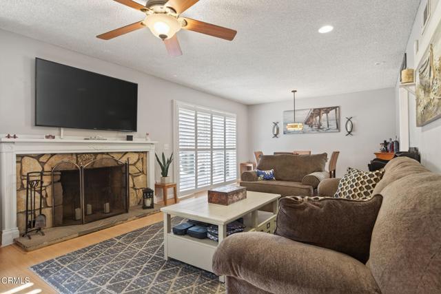 Detail Gallery Image 10 of 58 For 9466 Santa Maria St, Ventura,  CA 93004 - 4 Beds | 3 Baths