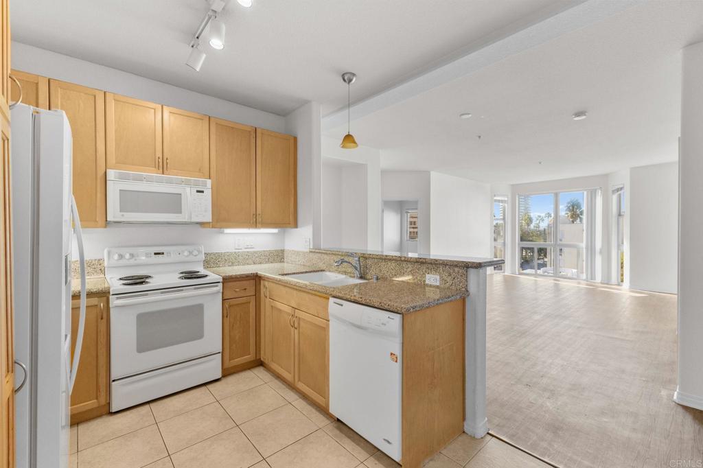 330 J Street - photo 4