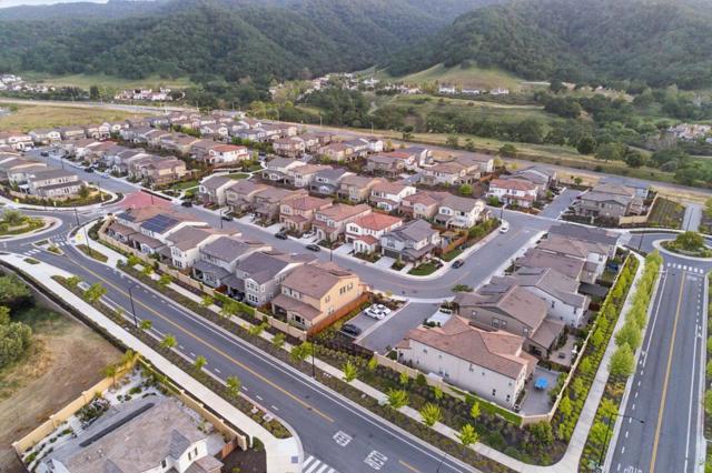 7081 Kirigin Way, Gilroy CA: https://media.crmls.org/mediaz/870c813f-9ed5-4904-a171-70c86149c213.jpg