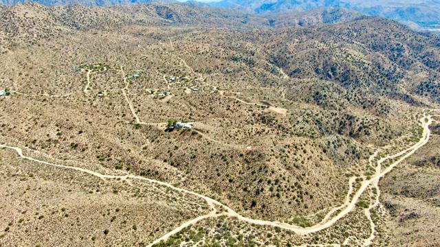 120 Benmar Trail, Morongo Valley CA: https://media.crmls.org/mediaz/870c9e5c-8c28-4a3d-96a1-87e67cac5323.jpg