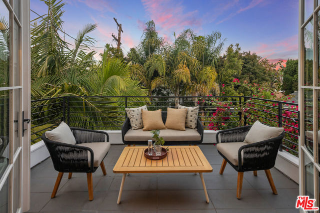 3520 Butler Avenue, Los Angeles CA: https://media.crmls.org/mediaz/870dfaa3-2fdc-45f3-a5af-13b209ebc250.jpg