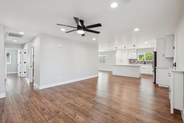 61 Galleon Way, Pittsburg CA: https://media.crmls.org/mediaz/870e124c-1032-47a3-9cc5-22d8e1fb8480.jpg