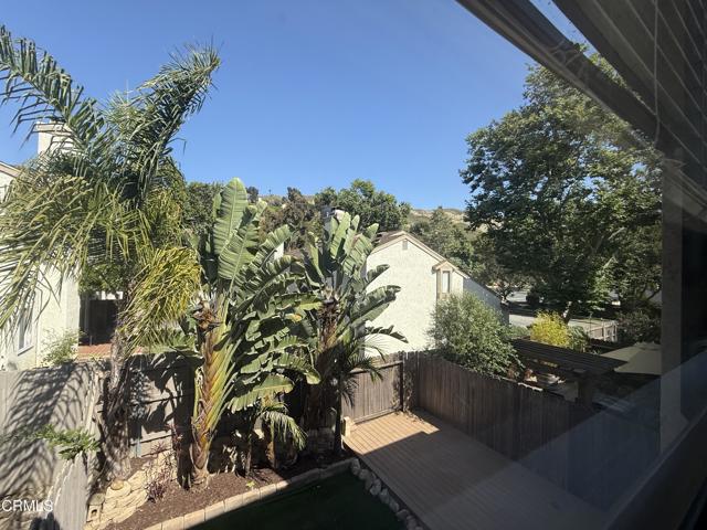2328 Eskimo Lane, Ventura CA: https://media.crmls.org/mediaz/870ee7f5-3567-4dc1-b5f0-13a5f7ea0ee1.jpg