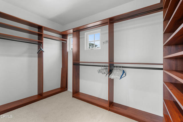 2102 Buena Vista Drive, Camarillo CA: https://media.crmls.org/mediaz/870f2bd9-6a84-4f34-84bb-8d29d13df68a.jpg