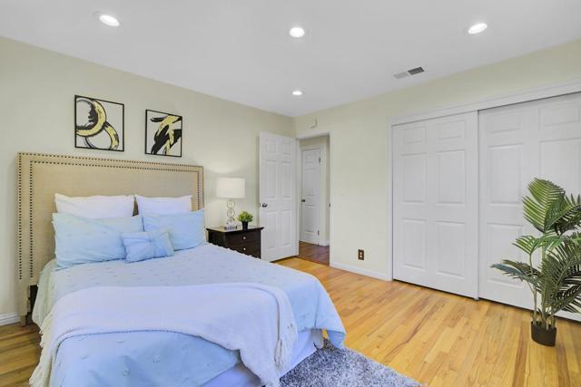 34863 Warwick Court, Fremont CA: https://media.crmls.org/mediaz/87103759-e9a5-45fb-b3ea-d969aee910ff.jpg