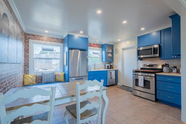 2080 Buchanan Street, Seaside CA: https://media.crmls.org/mediaz/8710baaf-2477-4d28-95cc-4676eea4440a.jpg