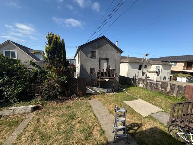 450 Baden Avenue, South San Francisco CA: https://media.crmls.org/mediaz/8711ce8c-ea7e-4be4-b858-a923375b92b0.jpg