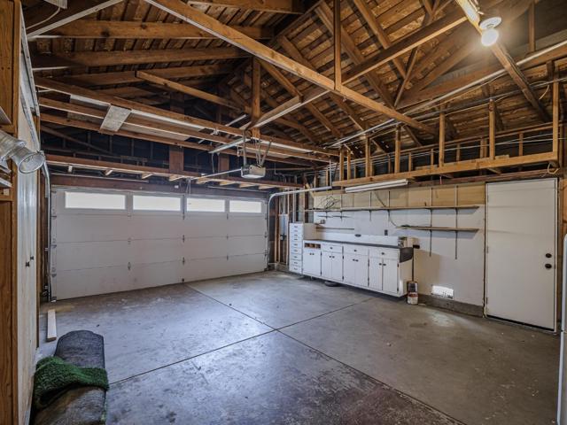 6055 Larchmont Court, San Jose CA: https://media.crmls.org/mediaz/87129131-dd4d-4558-a203-445cea5ea5ae.jpg