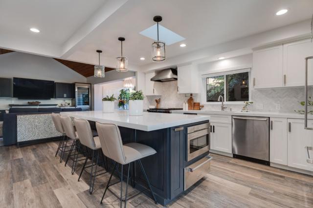 129 Santa Cruz Avenue, Aptos CA: https://media.crmls.org/mediaz/8712d4bc-33f7-479b-a63a-8e65e5b048d7.jpg