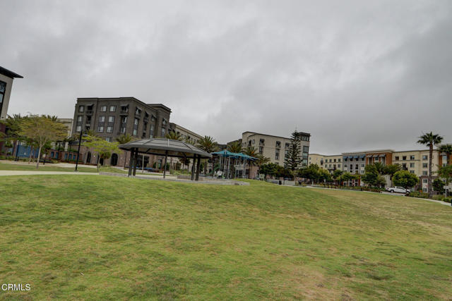 Detail Gallery Image 33 of 35 For 2810 Wagon Wheel Rd #304,  Oxnard,  CA 93036 - 4 Beds | 2/1 Baths