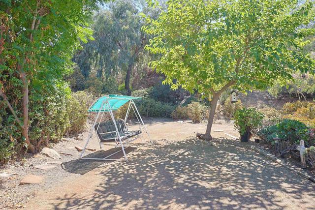 740 S Grade Road, Alpine CA: https://media.crmls.org/mediaz/8713a4bf-407b-4e09-a2f9-ec9834b8eddb.jpg