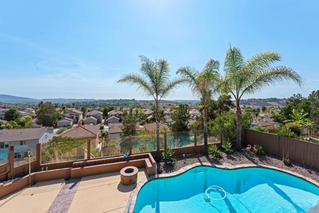 858 Via Barquero, San Marcos CA: https://media.crmls.org/mediaz/8713e95f-4048-4300-917a-7fd134a4d192.jpg