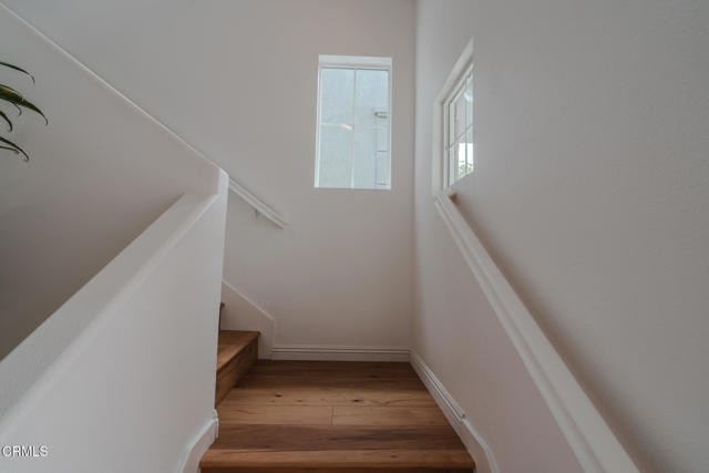 Detail Gallery Image 8 of 47 For 525 Shell Harbor Ln, Port Hueneme,  CA 93041 - 3 Beds | 2/1 Baths